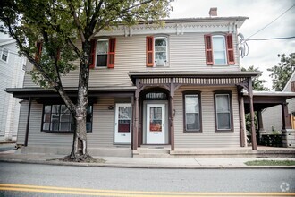 Building Photo - 143 S Main St