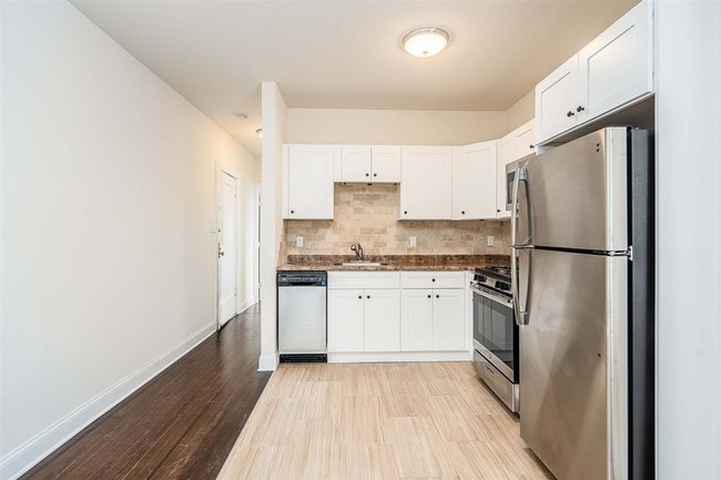 Building Photo - 86 Charles St