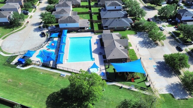 Building Photo - 2038 Eddlewood Ct