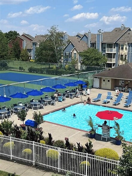 Building Photo - 112 Longfield Ct