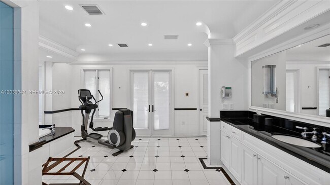 Building Photo - 260 Cape Florida Dr