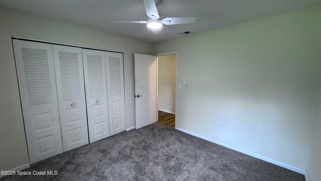 Building Photo - 2216 Flower Tree Cir