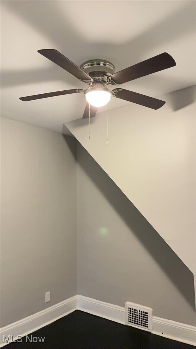 Building Photo - 2171 Olive Ave