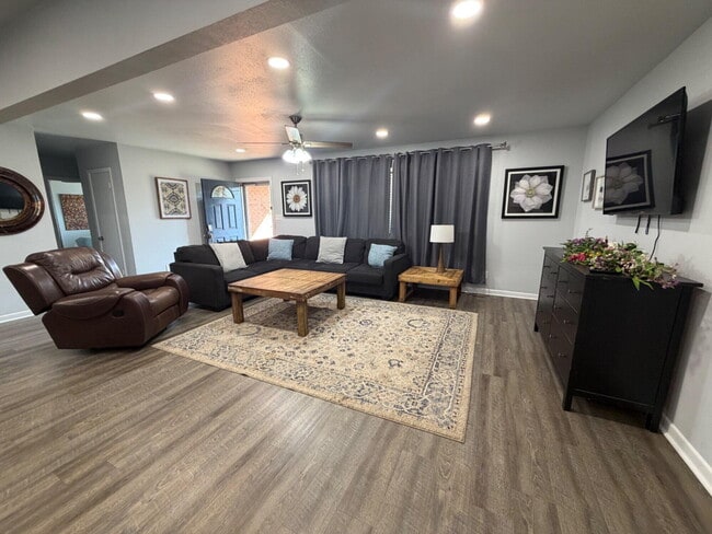 Building Photo - 3706 41st St