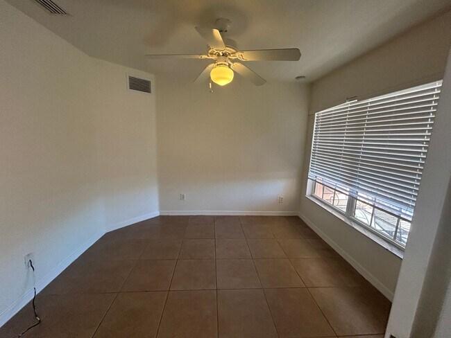 Building Photo - Coming soon  3/2  Pool home