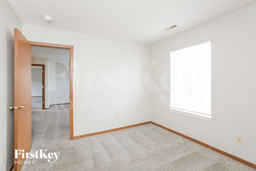 Building Photo - 6602 Hazelhatch Dr