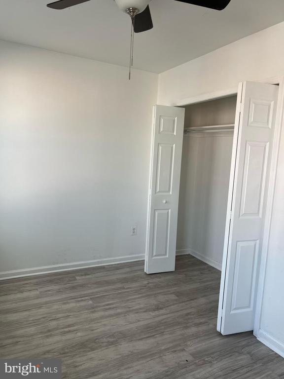 Building Photo - 2713 E Monument St