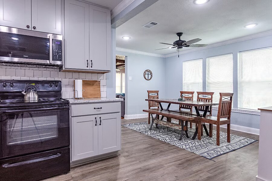 Building Photo - 3415 Shelby Ave