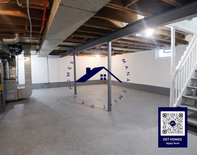 Building Photo - 9769 Somerset Ave