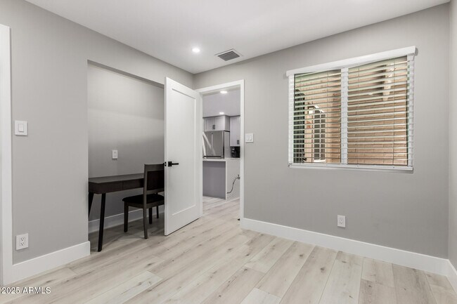 Building Photo - 4354 N 82nd St