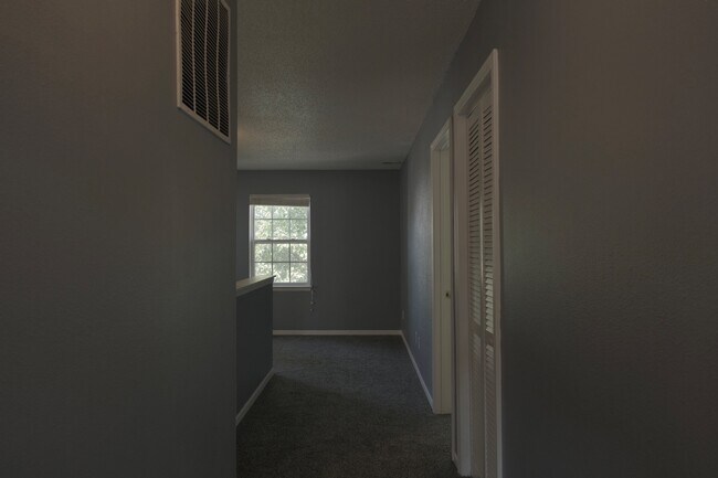 Building Photo - 6857 Maywood Cir