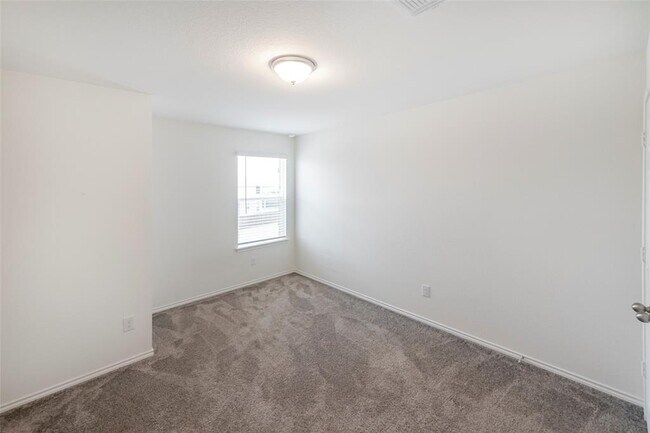 Building Photo - 1101 Arbor Acres Loop