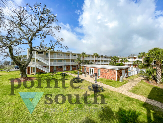 Building Photo - Bayview Terrace off Scenic Hwy!