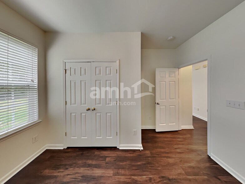 Building Photo - 16202 Grafham Cir