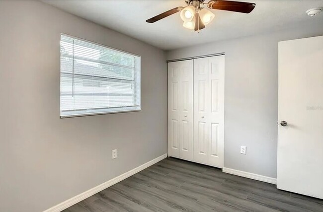 Building Photo - NEWLY RENOVATED Home For Rent in Tampa!