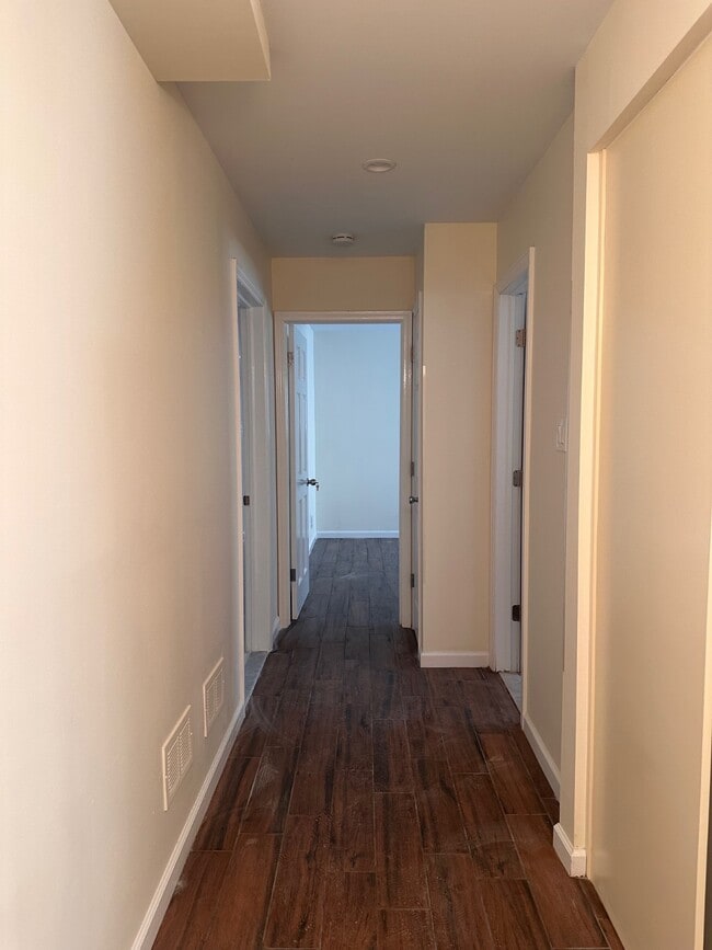 Building Photo - 28 Speedwell Ave