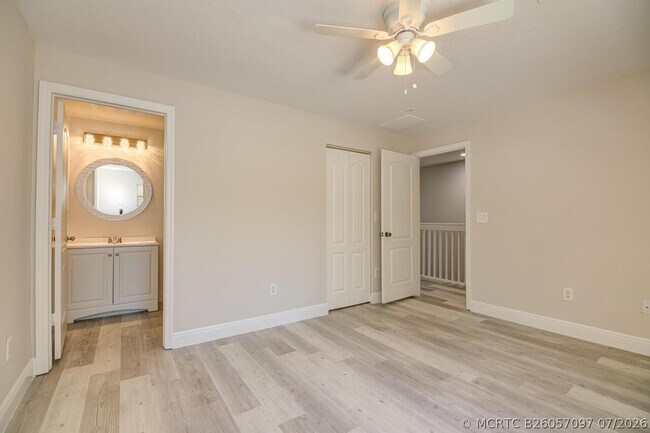 Building Photo - 446 Rainbow Springs Terrace