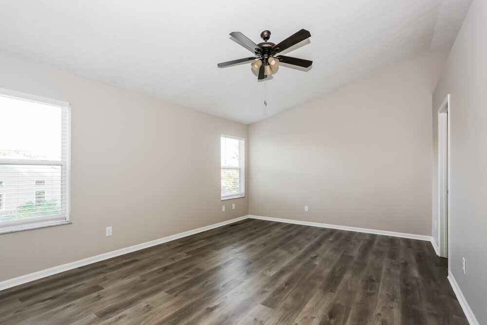 Building Photo - 8402 Lucerne Dr
