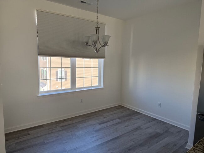 Building Photo - Darley Green townhome - 3 bedroom, 2.5 bathroom with 1 car garage - NEW CASTLE COUNTY WORKFORCE H...