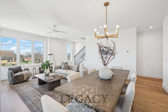 Building Photo - 1200 Phillips St