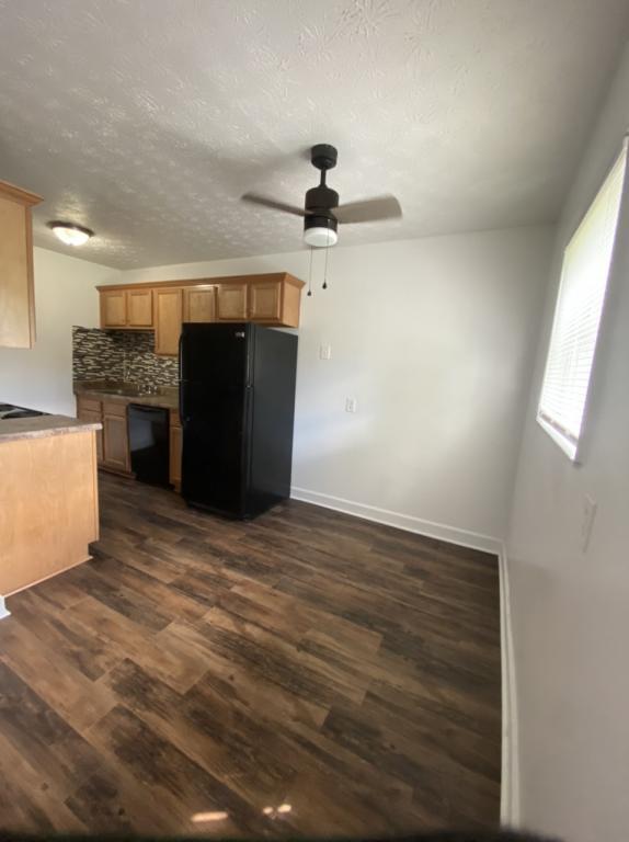 Building Photo - 2001 Rockford Ln