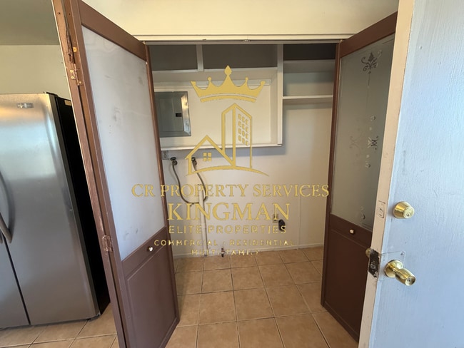 Building Photo - 3 Bedroom, 2 Bath Home – Vintage Charm at Its Best!