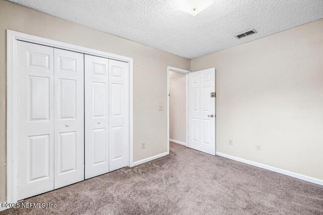 Building Photo - 12895 Bentwater Dr