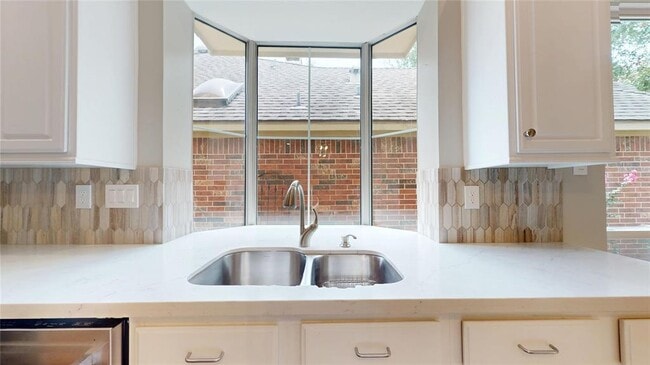 Building Photo - 6911 Lawler Ridge