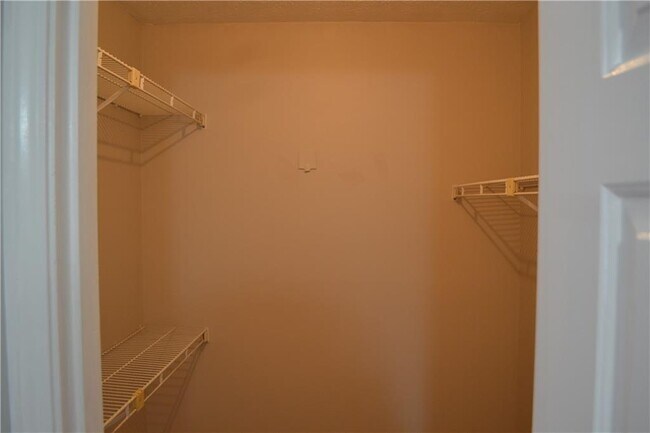 Building Photo - 1591 Willow Bend Way