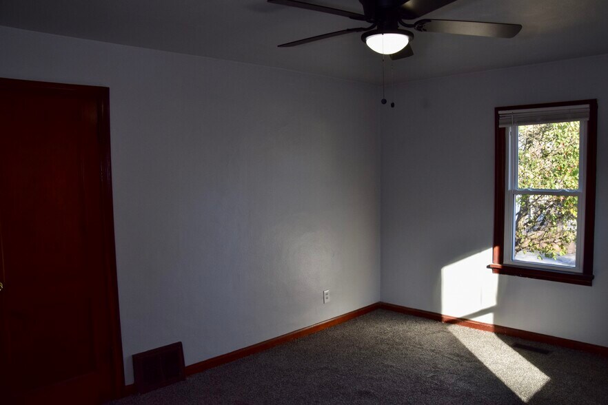 Building Photo - 9606 Sievers Ct