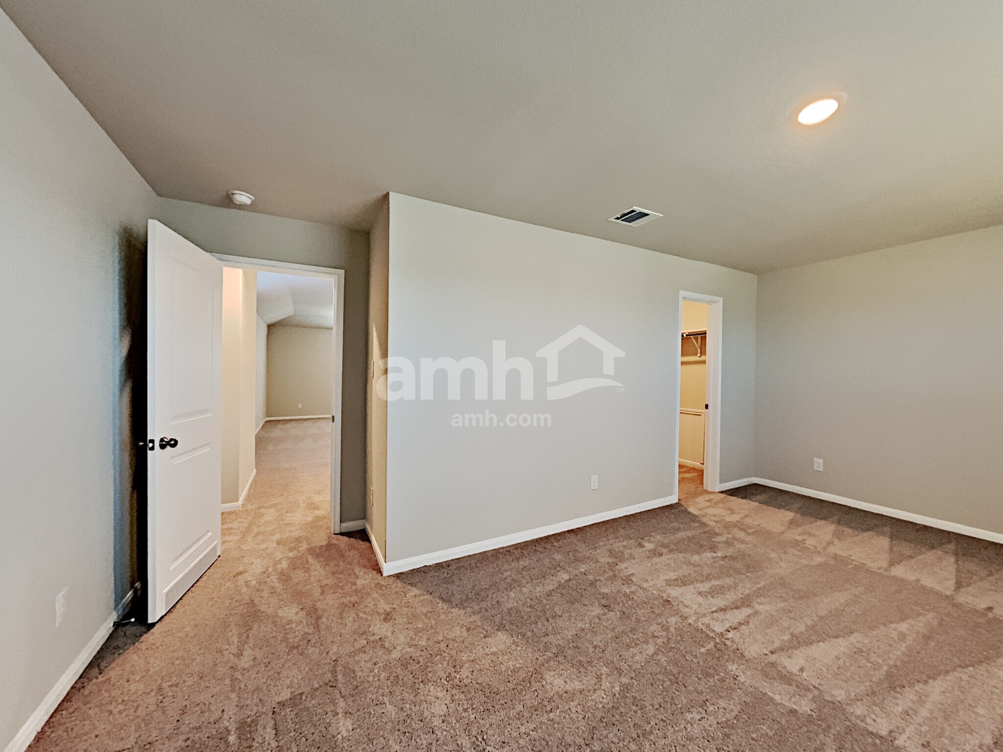 Building Photo - 2712 Iberia Ct