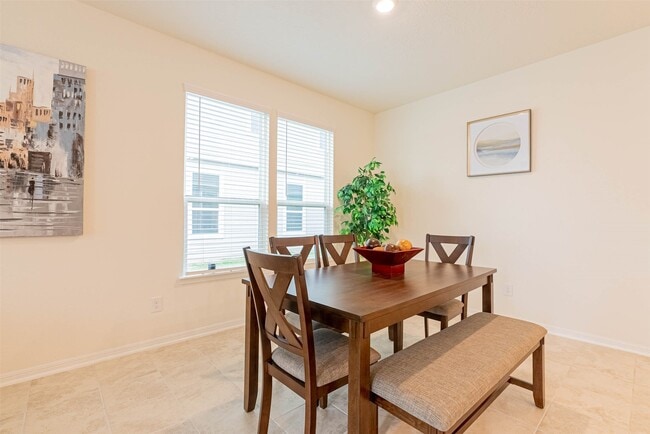Building Photo - 2114 Damasi Ln