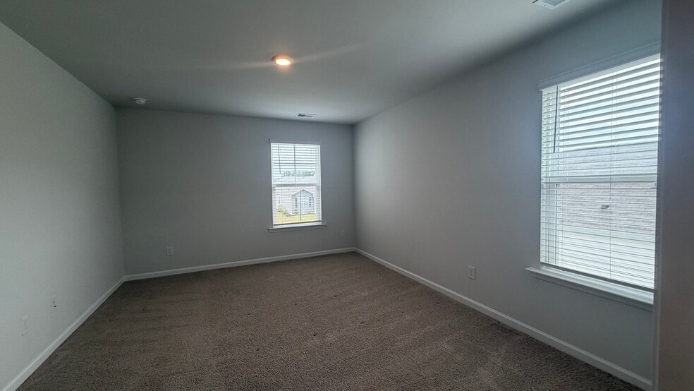 Building Photo - 742 Ladywood Dr