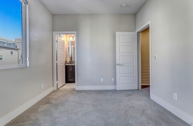 Building Photo - 7777 Stylus Dr