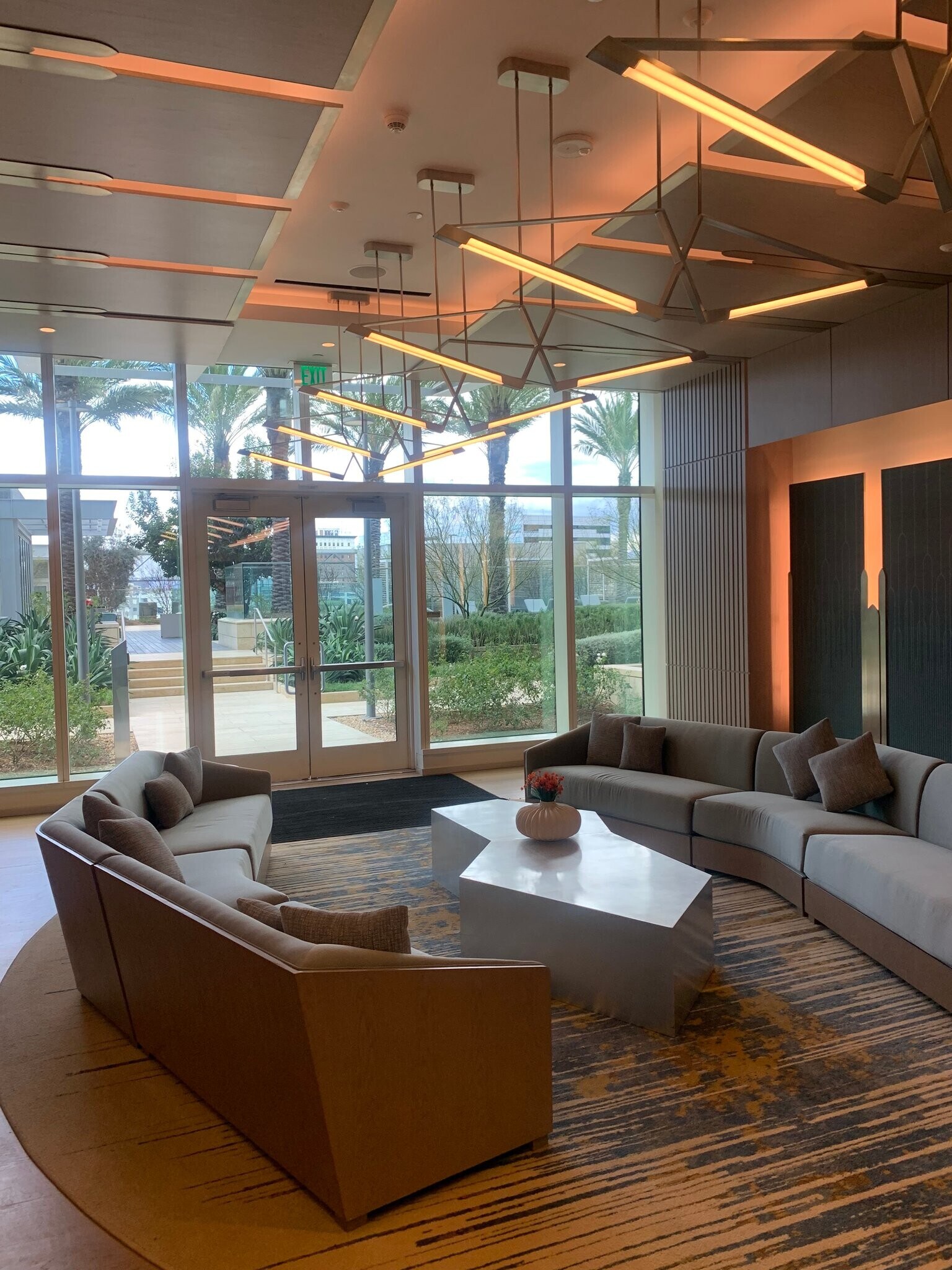 Building Photo - 877 Francisco St