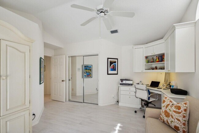 Building Photo - 16481 Riverwind Dr