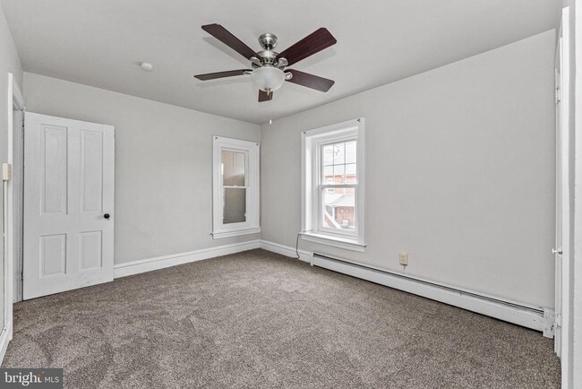 Building Photo - 255 Noble St