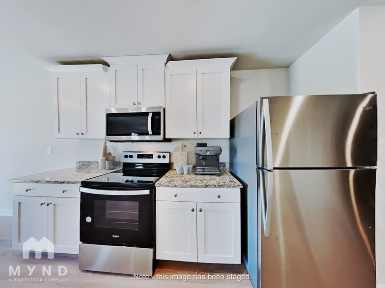 Building Photo - 72 Royal Mdw Dr
