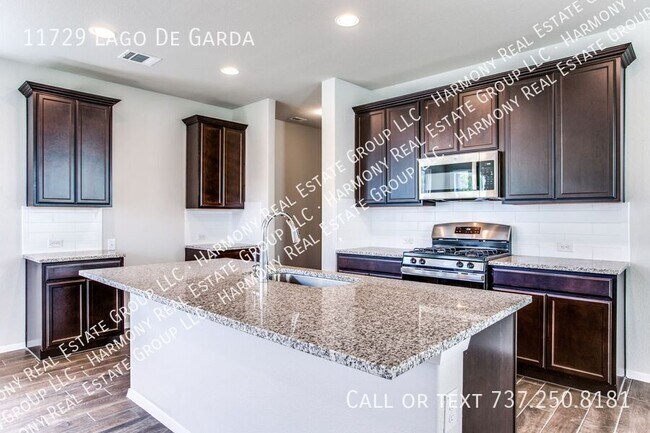 Building Photo - 11729 Lago de Garda Dr