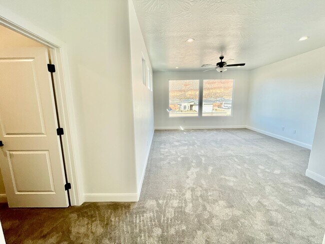 Building Photo - Four-Bedroom Home in Washington Fields