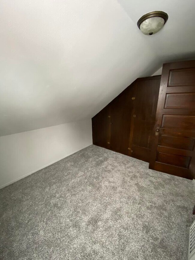 2319 Velp Ave 2319 Velp Ave Green Bay WI 54303 Apartment Finder