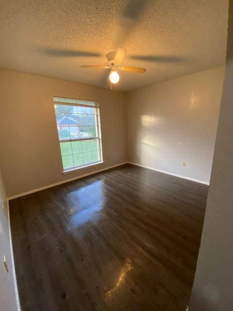 Building Photo - 908 Garden View Dr