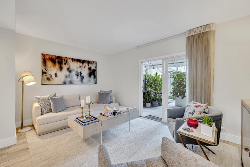 Building Photo - 1991 NE 15th Ave