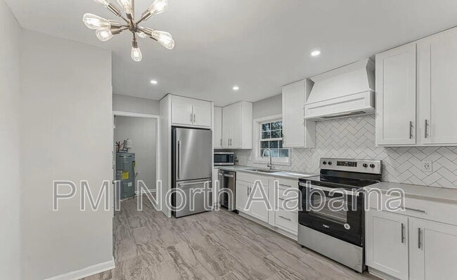 Building Photo - 3901 Vogel Dr NW