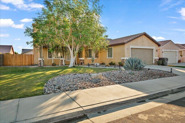 Building Photo - 47450 Manteca Ct