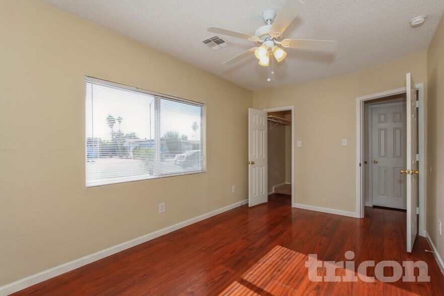 Building Photo - 5526 W Angela Dr