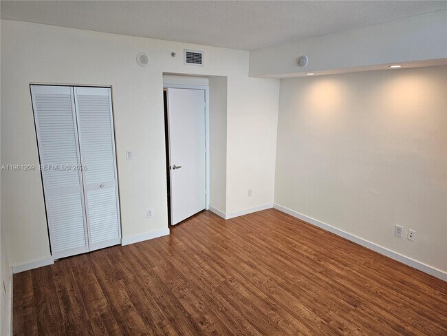 Building Photo - 325 S Biscayne Blvd