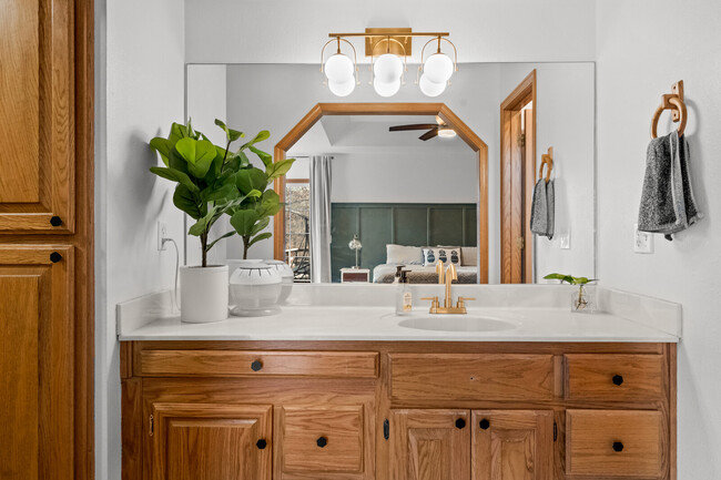 Master Bathroom - 18 Tuxford Cir