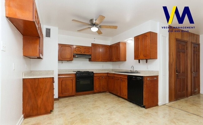 Building Photo - 17685 Morningside Dr