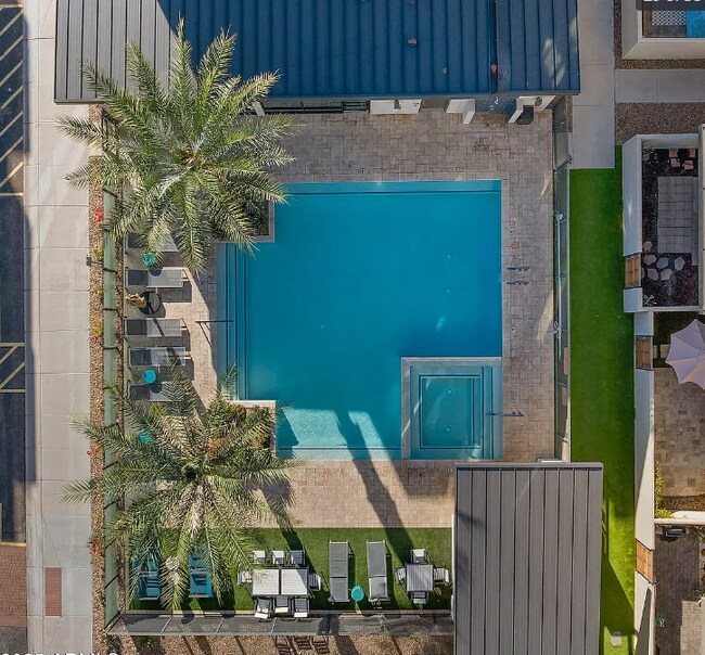 Building Photo - 6850 E McDowell Rd